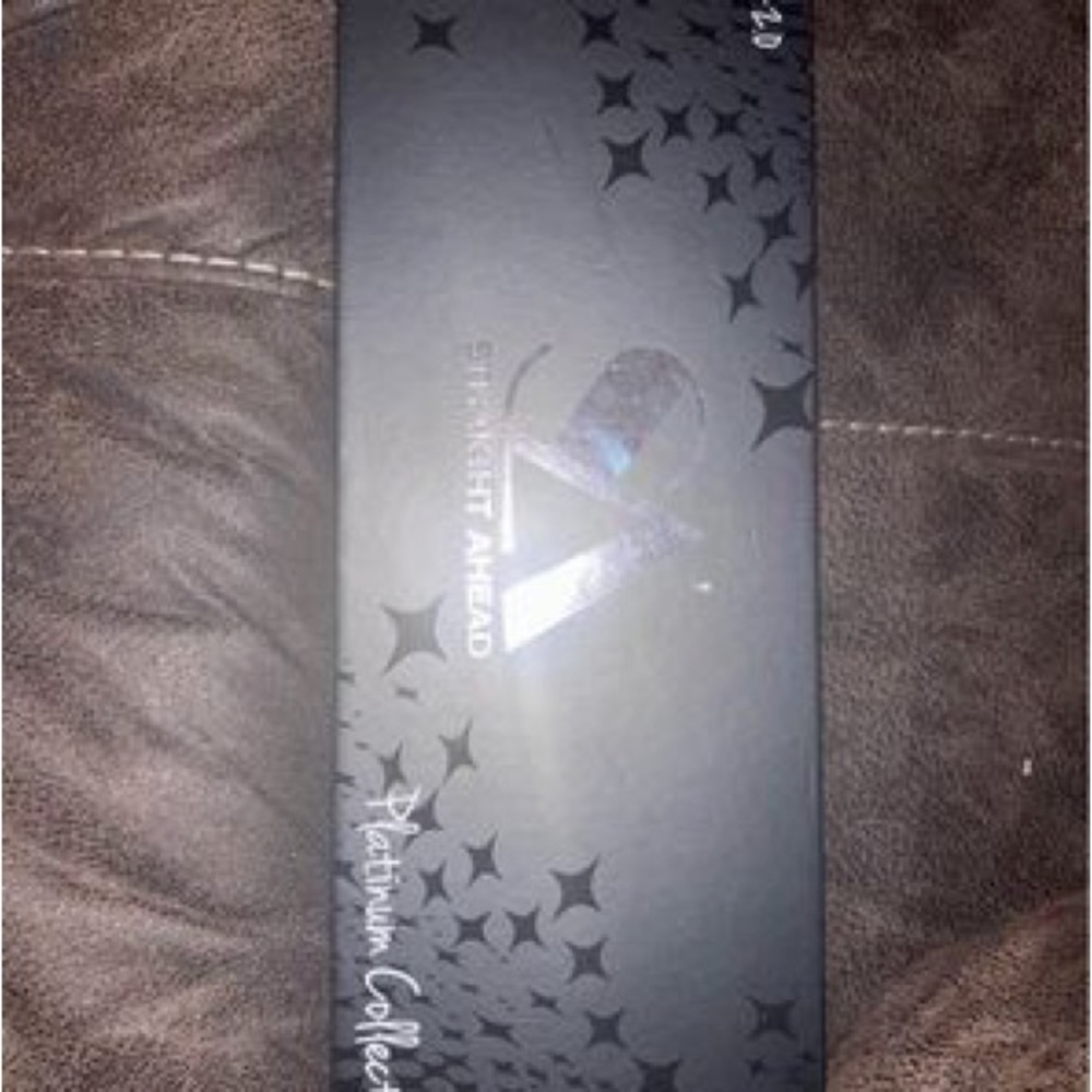 Hair straightener